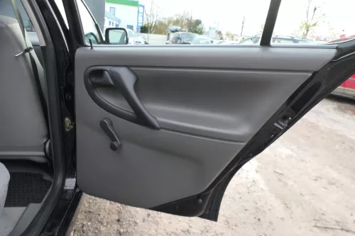 1x Polo 6N Türverkleidung Verkleidung Tür hinten rechts 4/5-Türer grau Griff
