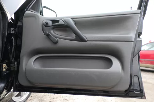 1x Polo 6N Türverkleidung Verkleidung Tür vorne rechts 4/5-Türer grau Griff (178657)