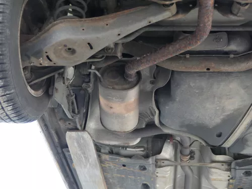 VW Golf 5 + 5M Plus Auspuff Mittelschalldämper + Ends hinten 1,6 BLP BAG BLF FSI (178725)