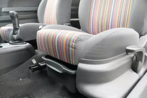 VW Fox Sitz Fahrersitz vorne links OHNEAirbag höhenverstellbar (178786)