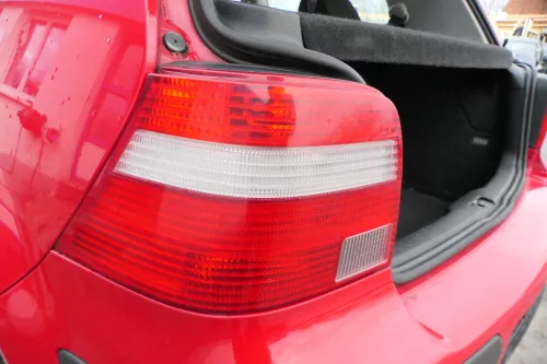 VW Golf 4 Limousine Stoßstange hinten Heckstoßstange Stoßfänger rot LY3D (178895)