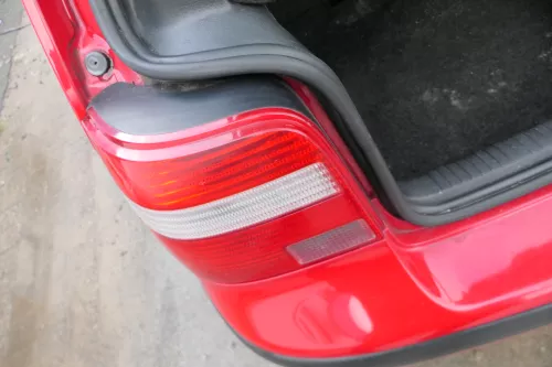VW Golf 4 Limousine Stoßstange hinten Heckstoßstange Stoßfänger rot LY3D (178895)
