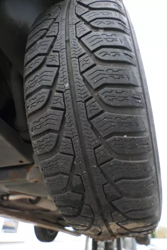 4x VW Golf Passat Reifen 195/65 R15 91V Winterreifen 4x ca. 5-6 mm NUR REIFEN (178901)