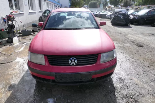 VW Passat 3B Motorhaube Klappe vorne vorn Haube rot LY3D