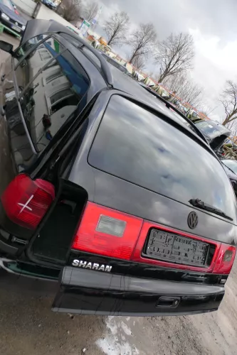 VW Sharan 7M 7M3 Heckklappe Scheibe  Klappe hinten ab Bj.2000 schwarz L041 (178994)