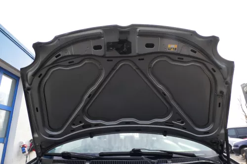 VW Polo 9N Motorhaube Klappe vorne silber grau LD7W bisca.Bj.2004 (179412)