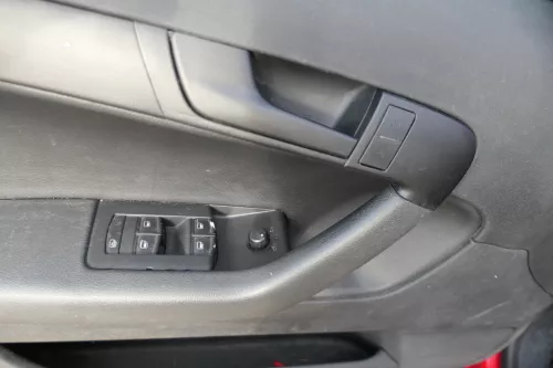 4x A3 8P Türverkleidung vorn links+ rechts 4/5-Türer Leder schwarz Sonnenrollo (179480)