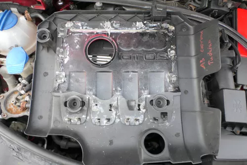 A3 8P Motorabdeckung Abdeckung Motor Blende  2.0 TDI 03G103925BT BKD AZV 16V rot (179506)