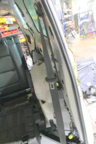 VW Sharan 7N Gurt hinten links 7N0857805B /D F (hinterm Fahrer) schwarz