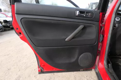 1x Passat 3B 3BG Türverkleidung Verkleidung Tür hinten links schwarz