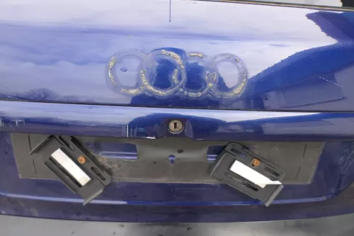 A3 8L A4 Avant Griff Heckklappe Heckklappengriff bis caBj1999 blau LZ5K (179910)