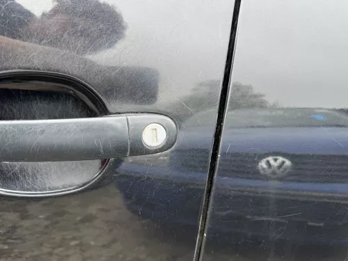 VW Golf 4 Bora Tür vorne links Fahrertür 4/5-Türer Kombi Variant schwarz LC9Z (180013)