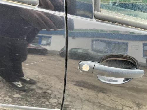 VW Golf 4 Bora Tür hinten rechts nur Kombi / Variant schwarz LC9Z -ohne Anbautei (180015)