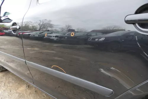 Skoda Octavia 1Z Kombi Tür hinten links schwarz LF9R (ohneAnbauteile) (180159)