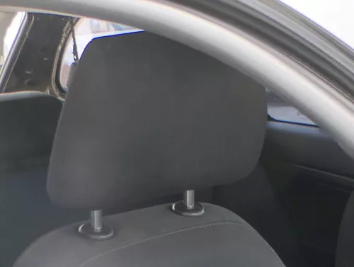 1x Skoda Octavia 1Z Sitz vorne links oder rechts Kopfstütze Kopfstützen schwarz (180184)