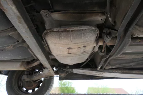 VW Golf 3 Auspuff Mitteltopf + Endschalldämpfer 1,6 AFT 2E AKS AGG AKR ADY 2.0 (180244)