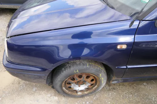 VW Golf 3 1E Cabrio Kotflügel vorne links - Rost blau LC5U (180246)
