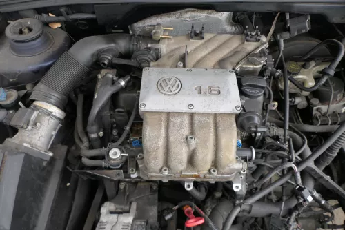 VW Golf 3 Cabrio Motor Zylinderkopf 1,6 74kw 101PS AKS AFT Motor 1653.000km AEK