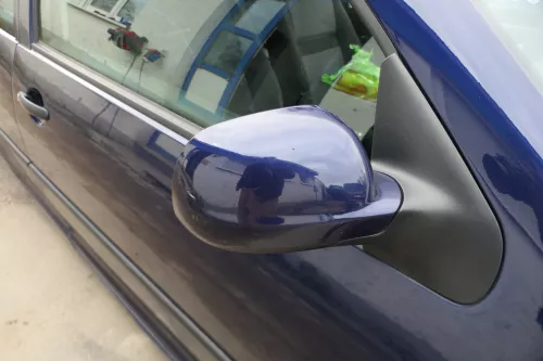 VW Golf 4 Bora elektrischer Spiegel vorne rechts Außenspiegel blau LB5N Glas