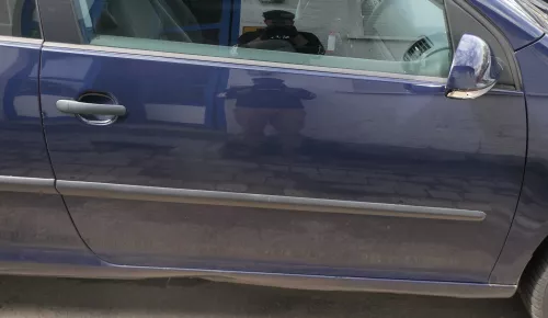 Golf 5 V 1K Tür nur Türblatt vorne rechts Beifahrertür 2/3-Türer blau LA5G