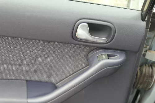 1x A3 8L Türverkleidung Verkleidung Tür hinten links 4/5-Türer maritimblau blau (180346)