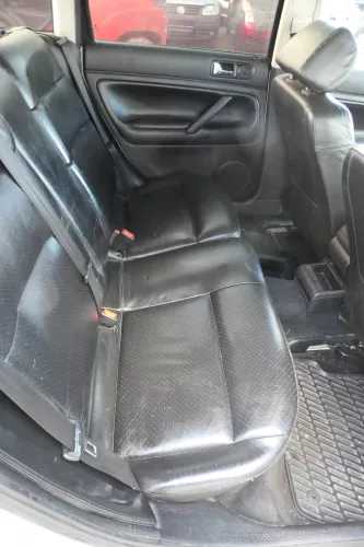 VW Passat 3B 3BG Kombi Sitz Rückbank Rücksitzbank Sitzfläche Sitze Leder schwarz (180377)