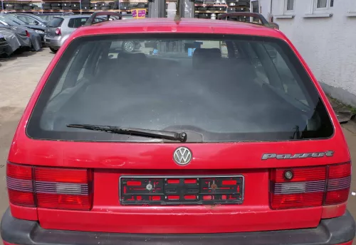 Passat 3A 35i Kombi Variant Heckklappe Klappe Kofferraumklappe rot LY3D Scheibe