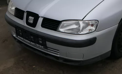 Seat Ibiza 6K Stoßstange Frontstoßstange vorne silber LS7N Facelift ab1999 Grill