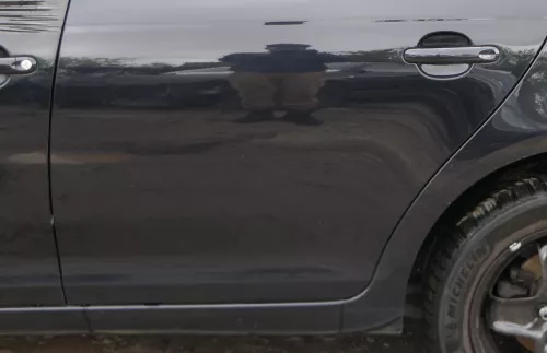 Golf 5 1K5 + Golf 6 AJ5 nur Kombi / Variant Tür hinten links schwarz LC9X- Delle (180577)