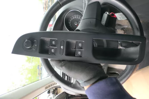 VW Golf 5 1K ektrischer Fensterheber Schalter vorne links 4-Fach Spiegelschalter (180599)