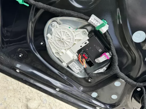 Golf 6 Komb elektrischer Fensterheber Motor vorne links 3C0959792A 1K5837402AS