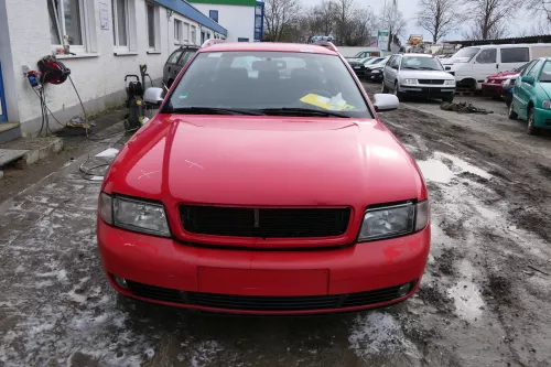 Audi A4 B5 Kombi + Limo Stoßstange vorne Frontstoßstange rot LY3H Facelift