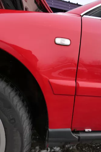 Audi A4 B5 (ab ca Ende1999 Facelift) Kotflügel vorne links rot LY3H (180687)