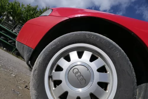 Audi A4 B5 (ab ca Ende1999 Facelift) Kotflügel vorne links rot LY3H (180687)