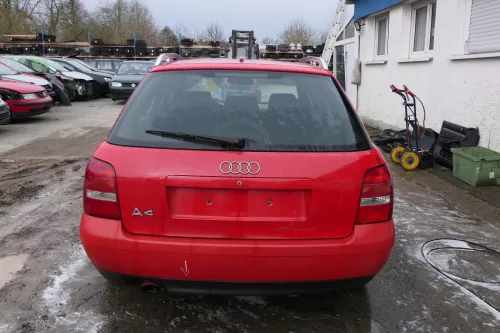 Audi A4 B5 Avant Facelift Heckklappe Klappe hinten rot LY3H Facelfit Scheibe