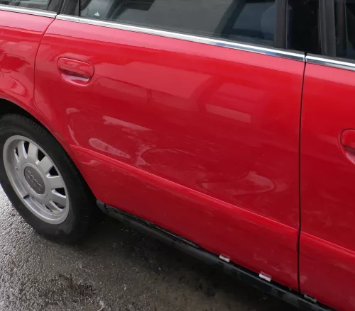 Audi A4 B5 Tür nur Türblatt hinten rechts rot LY3H - Facelift (180696)