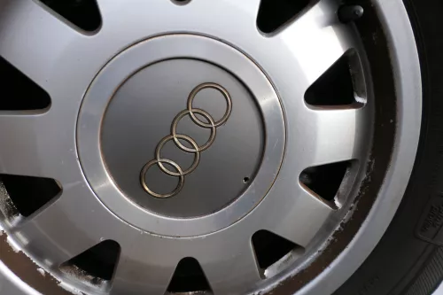 4x A4 B5 A6 4B Alufelgen Felgen 4B0601025N 6jx15H2 ET45 schlechte Reifen origina (180710)