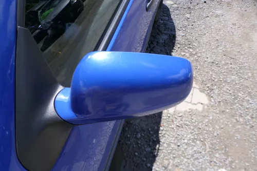 VW Golf 4 Bora manueller Spiegel vorne links Außenspiegel blau LW5Z Glas (180841)