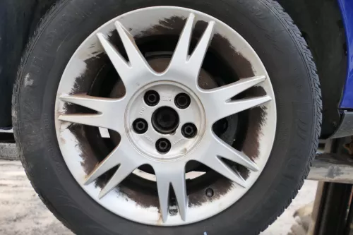 4x Polo 9N Ibiza Alufelgen Reifen 195/60 R15 -ca5-6,5mm Winterreifen 6L0601025A (180875)