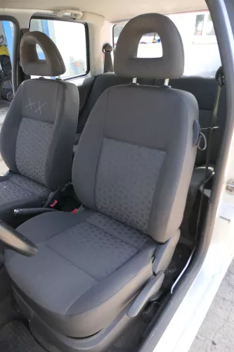 Arosa Lupo Sitz vorne links Fahrersitz Höhenverstellung (180900)