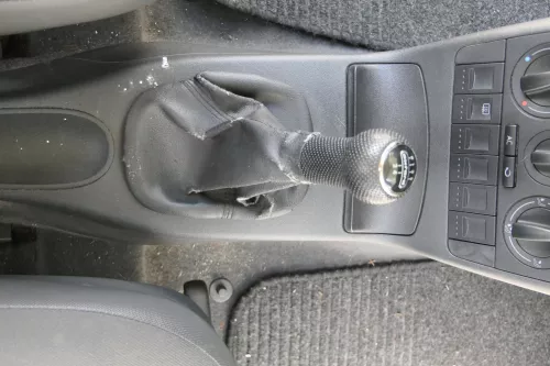 VW Lupo Polo 6N2 Schaltknauf Schaltsack Schaltung Schaltknüppel schwarz Leder (180906)