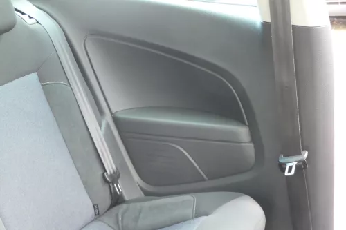 Polo 6R Verkleidung hinten links 2/3-Türer Seite - schwarz