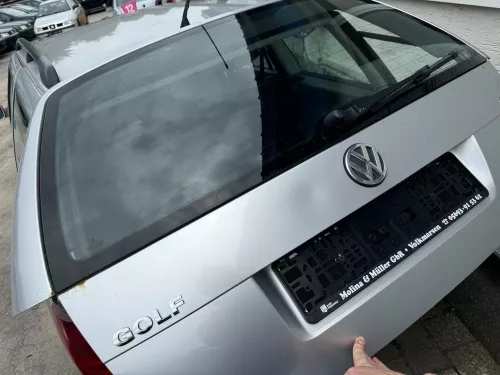 Golf 4 Bora Kombi Variant Heckklappe Klappe Scheibe silber LA7W ohneAnbau Dellen (180993)