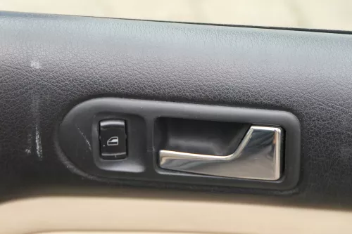 1x Golf 4 Bora Türverkleidung Verkleidung Tür vorne rechts 4/5-Türer hellbeige (181049)