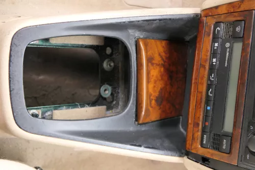 VW Golf 4 Bora Aschenbecher mit Zigarettenanzünder Anzünder Holz Holzoptik wurze (181057)