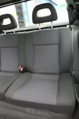 VW Lupo Seat Arosa Sitz Rückbank Sitzfläche für Kopfstützen schwarz (181094)