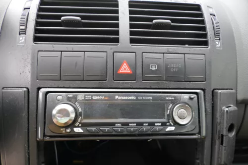 VW Golf 4 Bora T5 T4 Radio Panasonic CD-Player RDS WMA MP3 CQ-C3301N 4x50W PWR