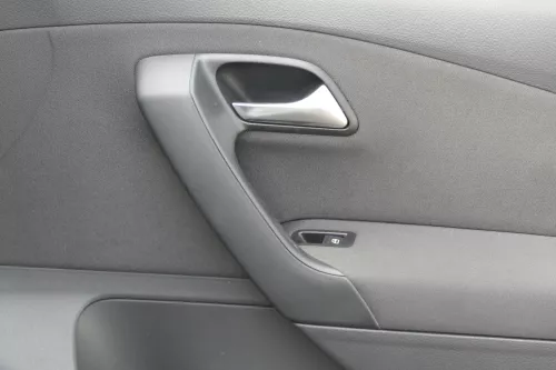 1x VW Polo 6R Türverkleidung Verkleidung Tür 4/5-Türer vorne rechts schwarz (181250)