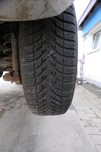 2x Polo 6R 9N Ibi Felgen 185/60 R15 88T Winterreifen M+S Reifen 6,5-7mm (181275)