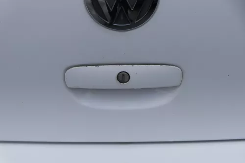 VW Polo 9N3 9N Heckklappe Kofferraumklappe Klappe weiß LB9A ohne Anbauteile (181301)
